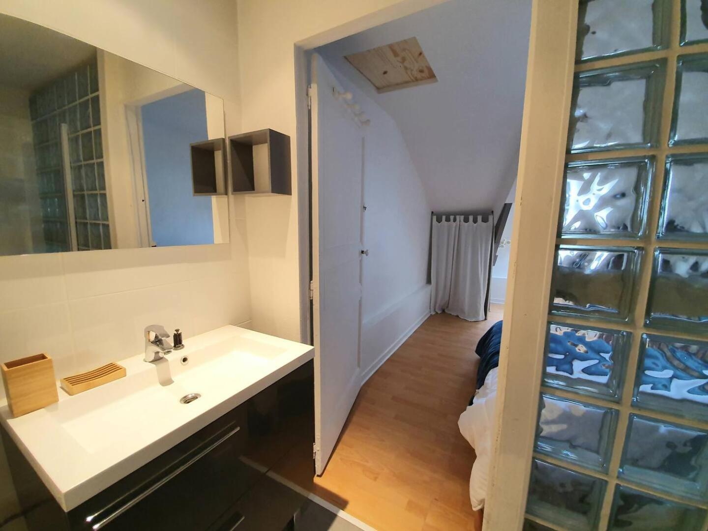 Chic Sous Les Toits Du Centre Historique Appartement