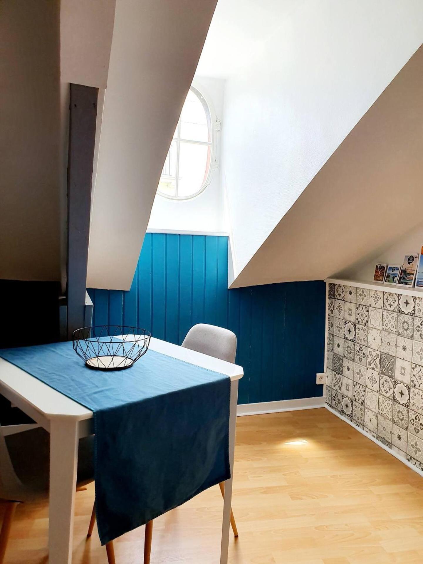 Appartement Chic Sous Les Toits Du Centre Historique Vannes
